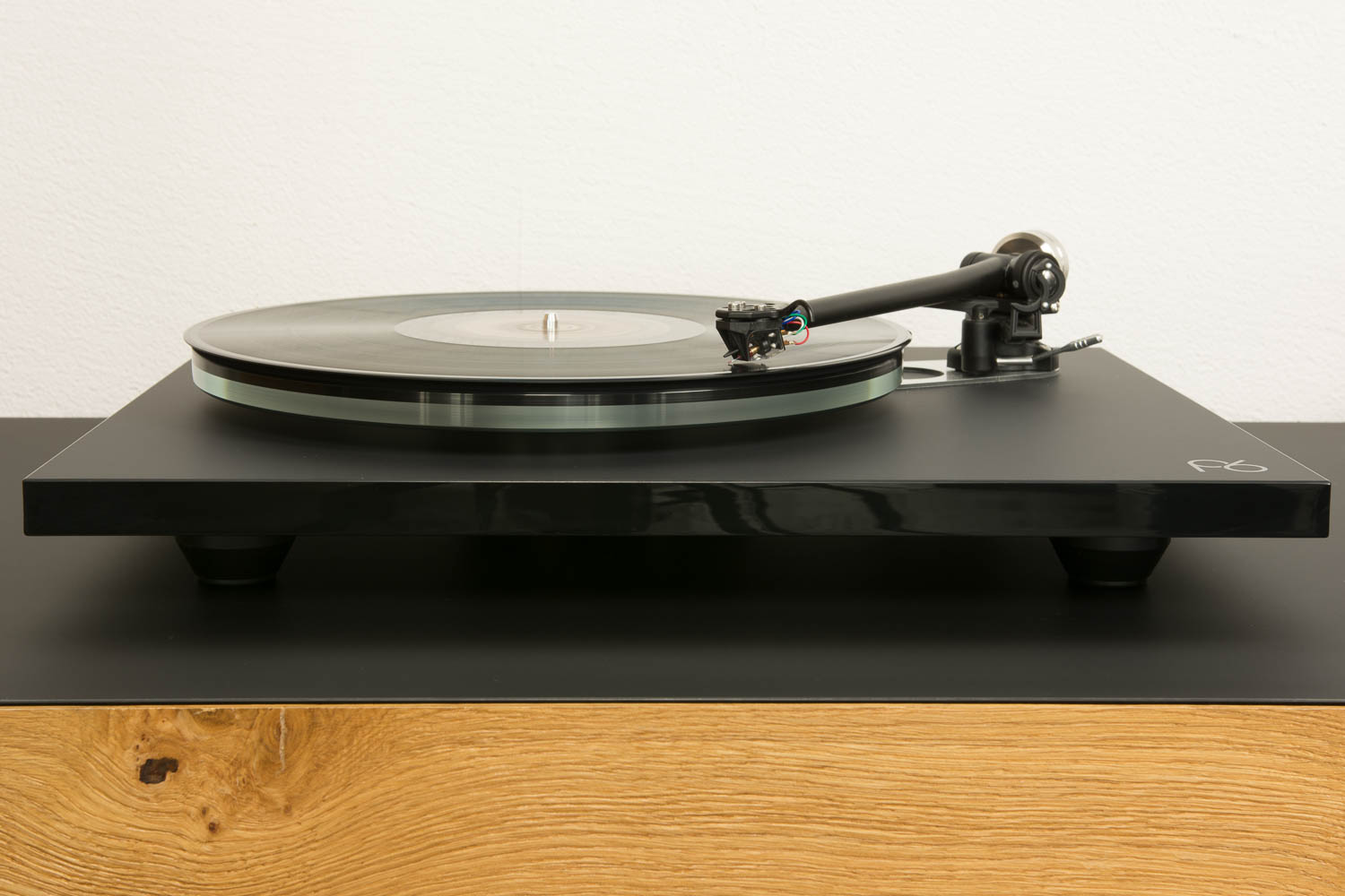 Rega Planar 6 Plattenspieler
