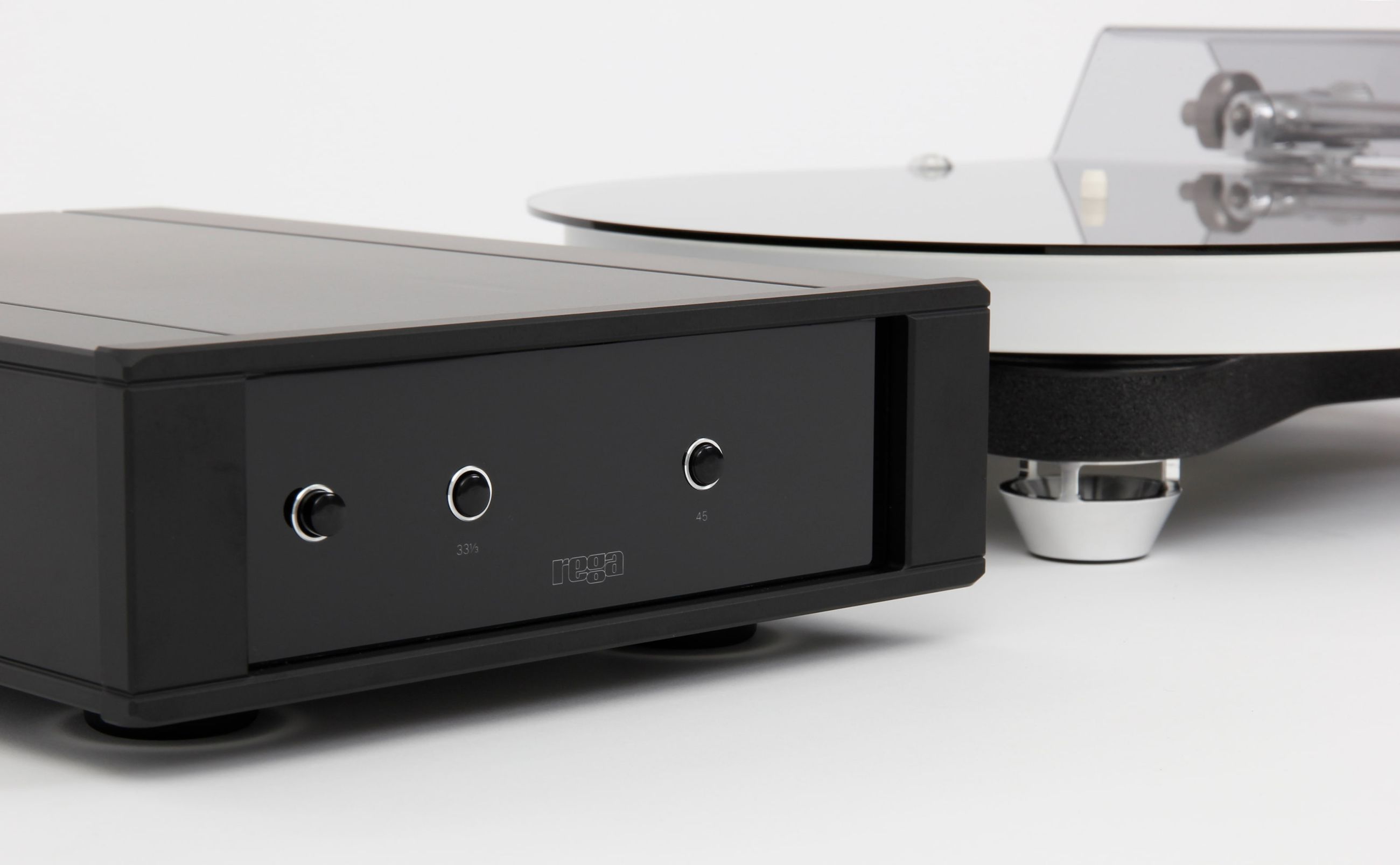 Rega Naia Plattenspieler