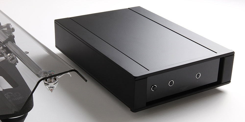 Rega Planar 10 Plattenspieler