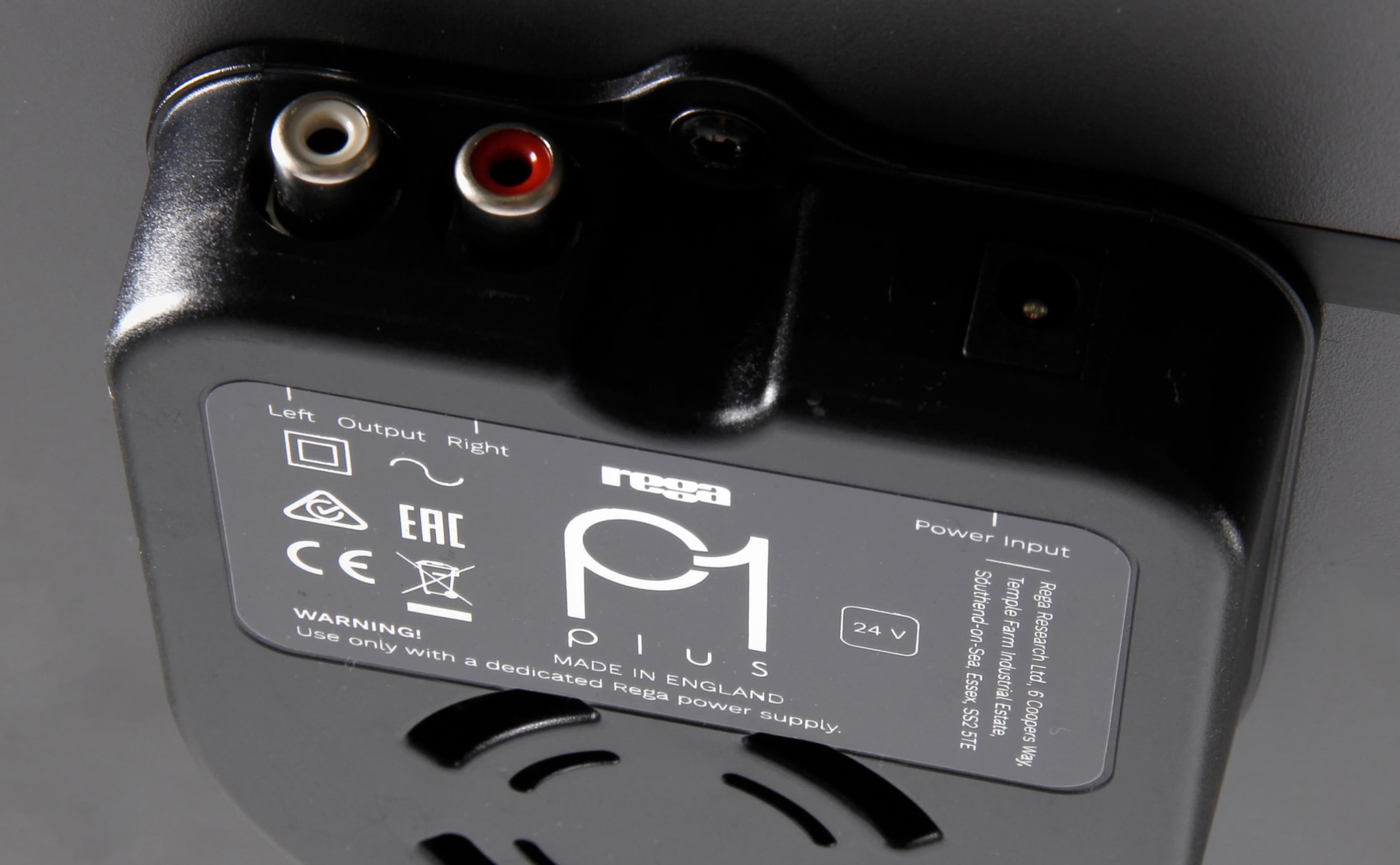 Rega Planar 1 Plus Plattenspieler